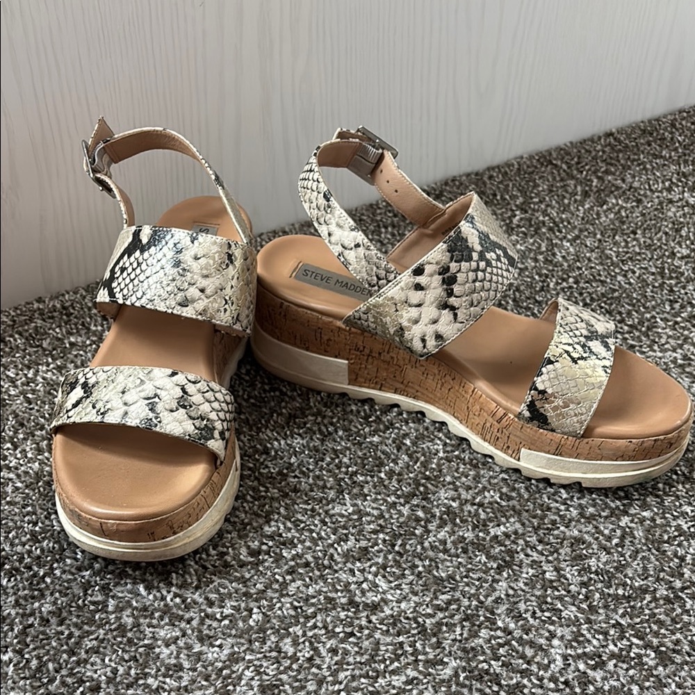 Steve Madden Beige and Black Snake Print Sandals